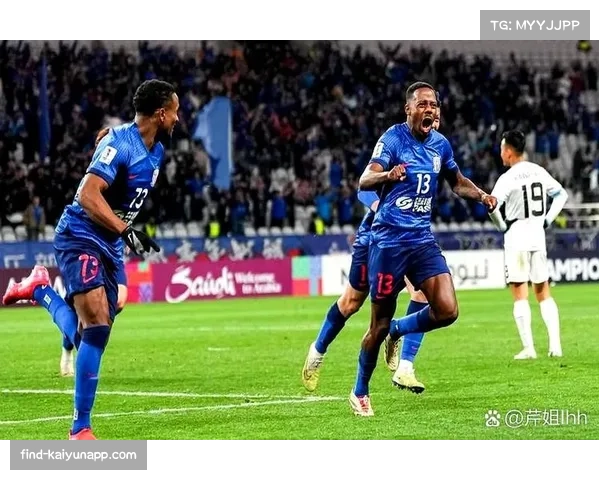 申花进攻端选择多样 拉唐特谢拉盖伊外援组合提供多种方案 申花进攻端选择多样 拉唐特谢拉盖伊外援组合提供多种方案